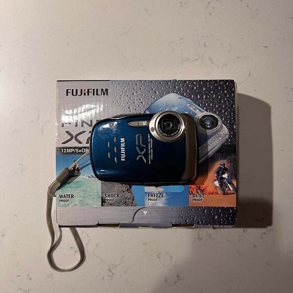 Fujifilm FinePix XP10 Digital Camera Blue Waterproof Shockproof